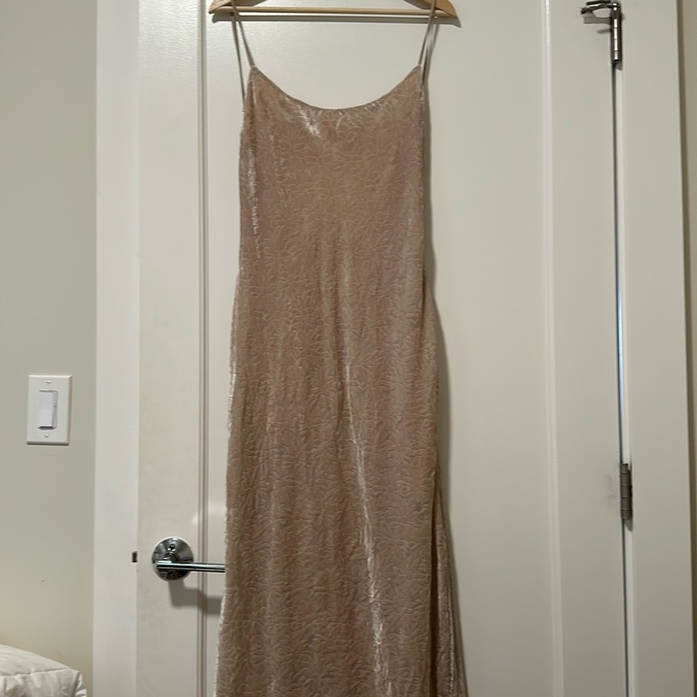 Reformation long dress with slit, M, never worn. Subtle Velvet flower design